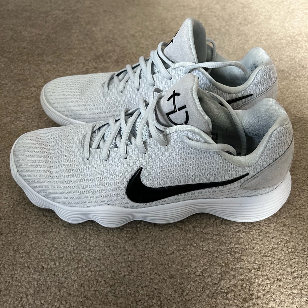 Nike Hyperdunk Low - image 4